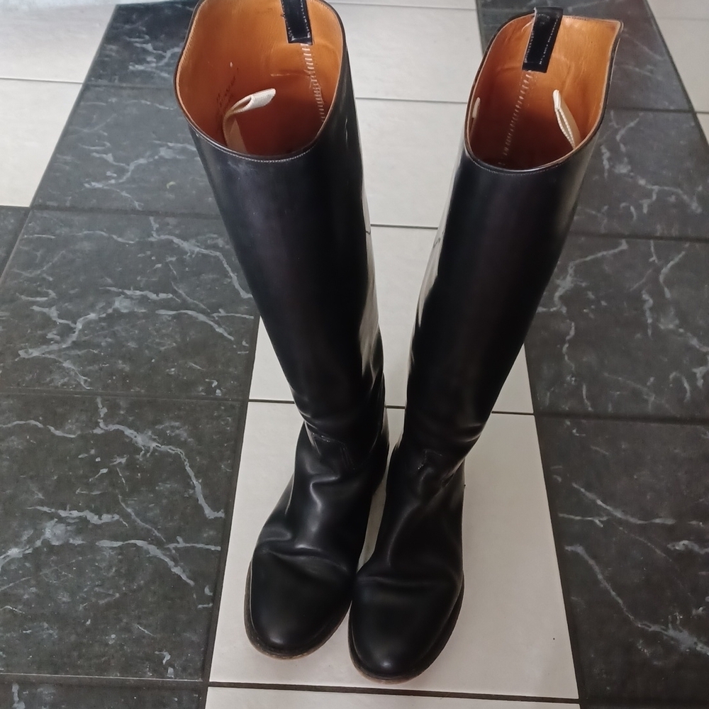 Northampton Size 7 Black Boots Womens